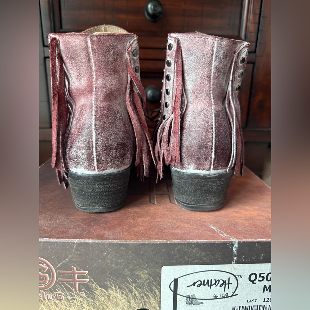 Corral/Circle G  Wine Fringe Booties - Picture 4 of 9